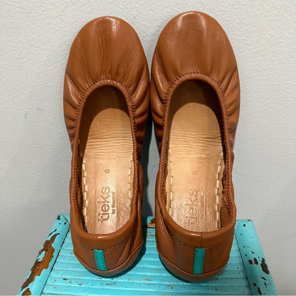 Tieks Chestnut Size 6 - Picture 7 of 13